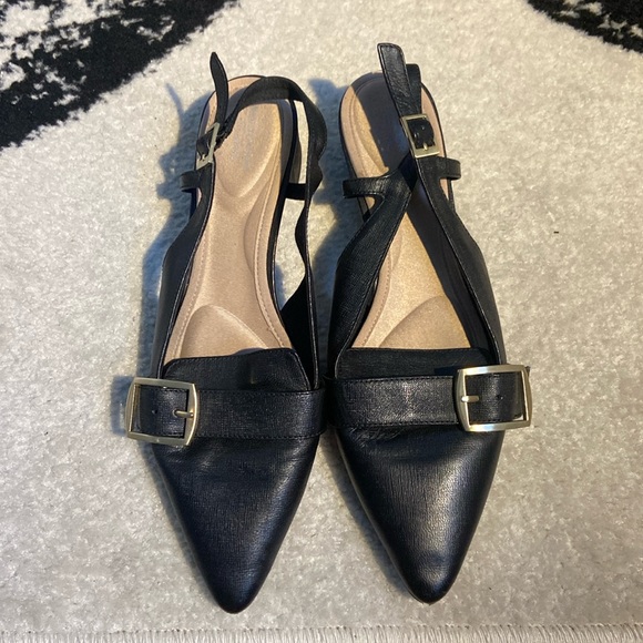 Rockport Women’s Total Motion Gracie Buckle Heel in Black - Picture 1 of 4